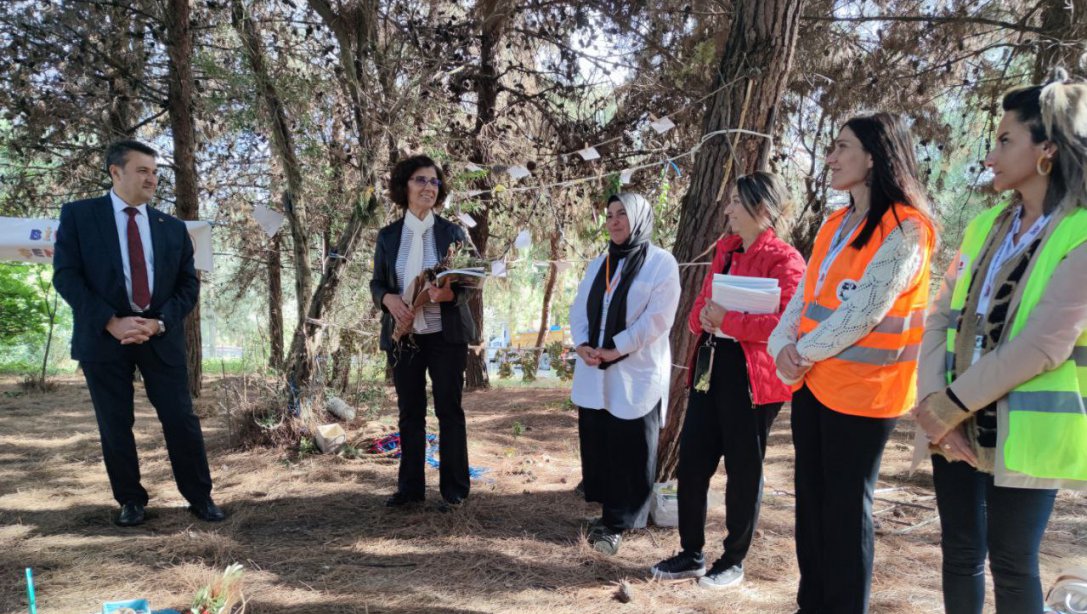 Kocaeli Üniversitesinden Prof.Dr. Esma Kırıkkaya Doğa ve Çevre Eğitimini Ziyarette Bulundu