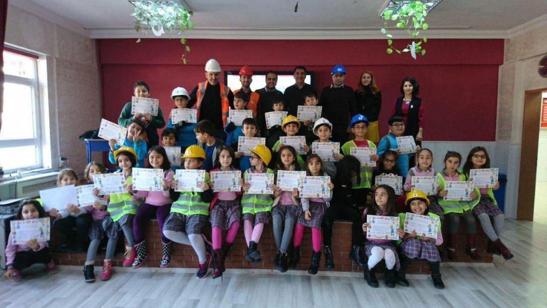 Namık Kemal İlkokulunda Çocuklarla İş Sağlığı ve Güvenliği Projesi